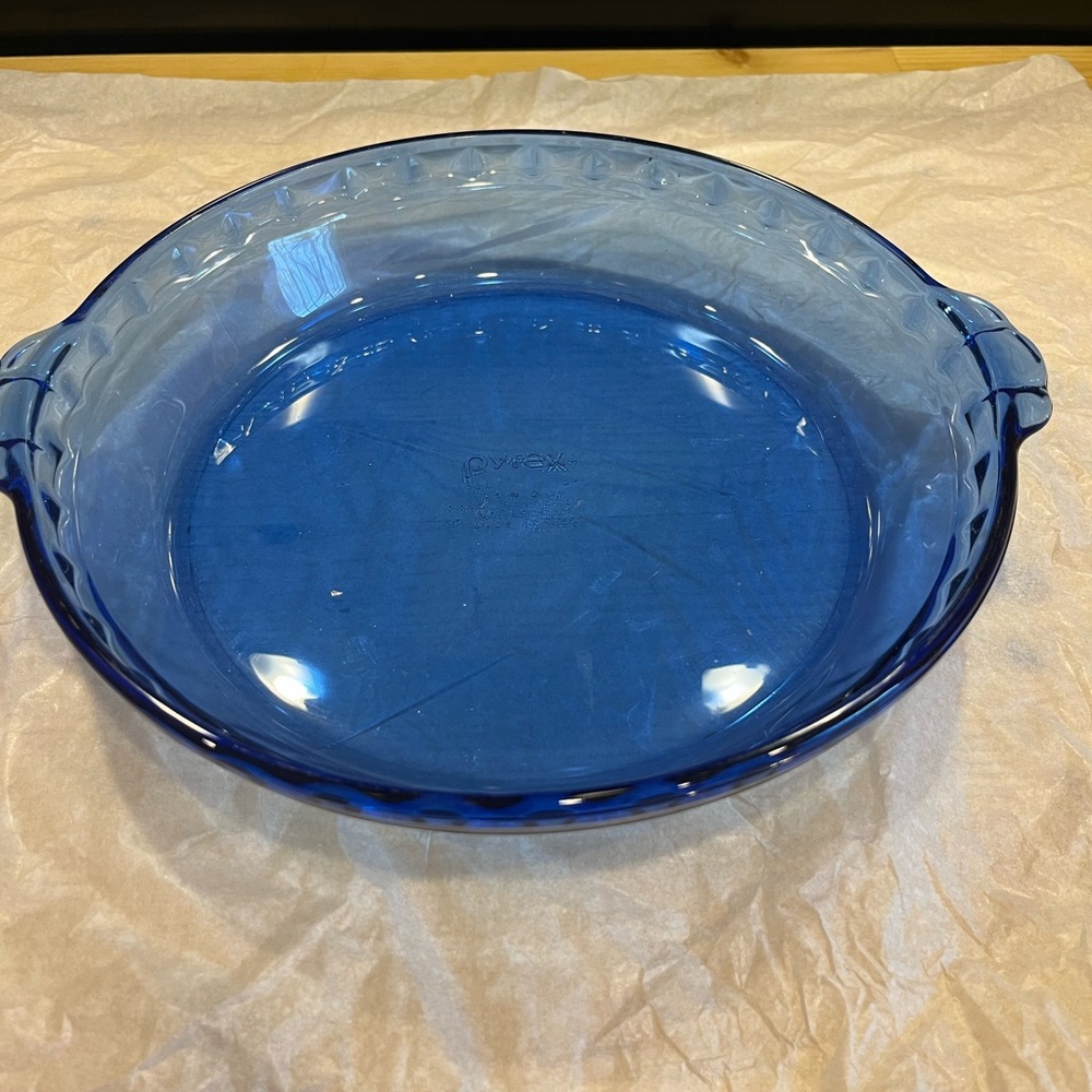 Pyrex Deep Blue Glass Baking Dish
